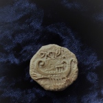 Judaica.Handcarved cameo.Antique coins replica.
jerusalem stone. size 3.0 * 2.9cm