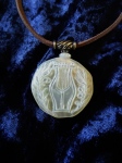 Judaica.handcarved cameo.
Antique coins replica.
materials- mother of pearl,silver
size 3.3* 3.5cm