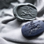 handcarved intaglio
mythological motive-young Satyr riding on a leopard
dark blue agate
size 44.5 * 29.3mm
