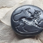 handcarved intaglio,ancient gem replica.
the mythologycal creature-CHIMERA.
hematite stone engraved.
29.8 * 21.7mm